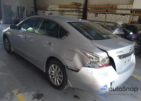 2015 Nissan Altima 2.5 S from USA, damaged, VIN 1N4AL3AP9FC155555